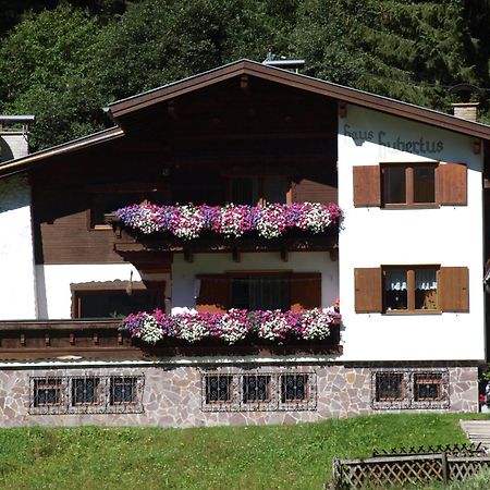 Ferienwohnung Haus Hubertus St. Leonhard im Pitztal Exterior foto
