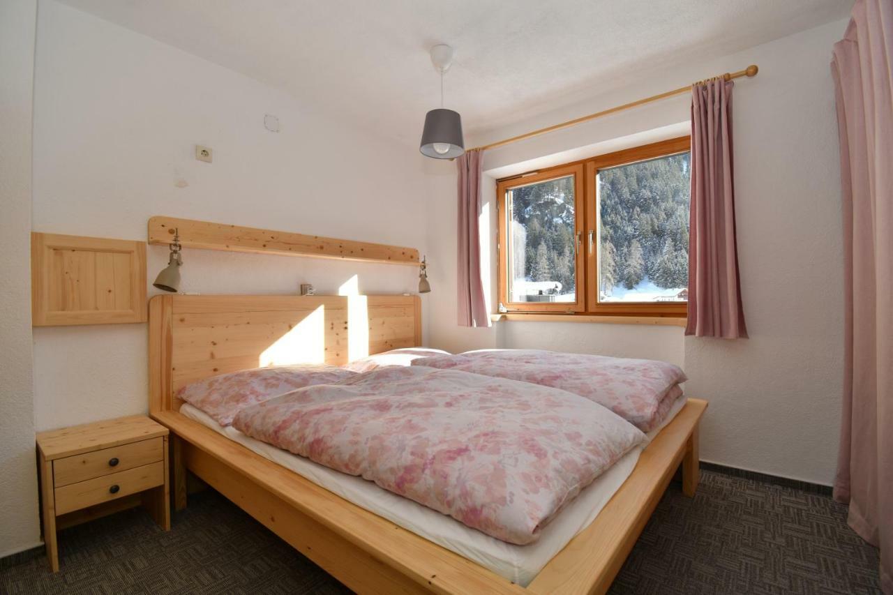 Ferienwohnung Haus Hubertus St. Leonhard im Pitztal Exterior foto