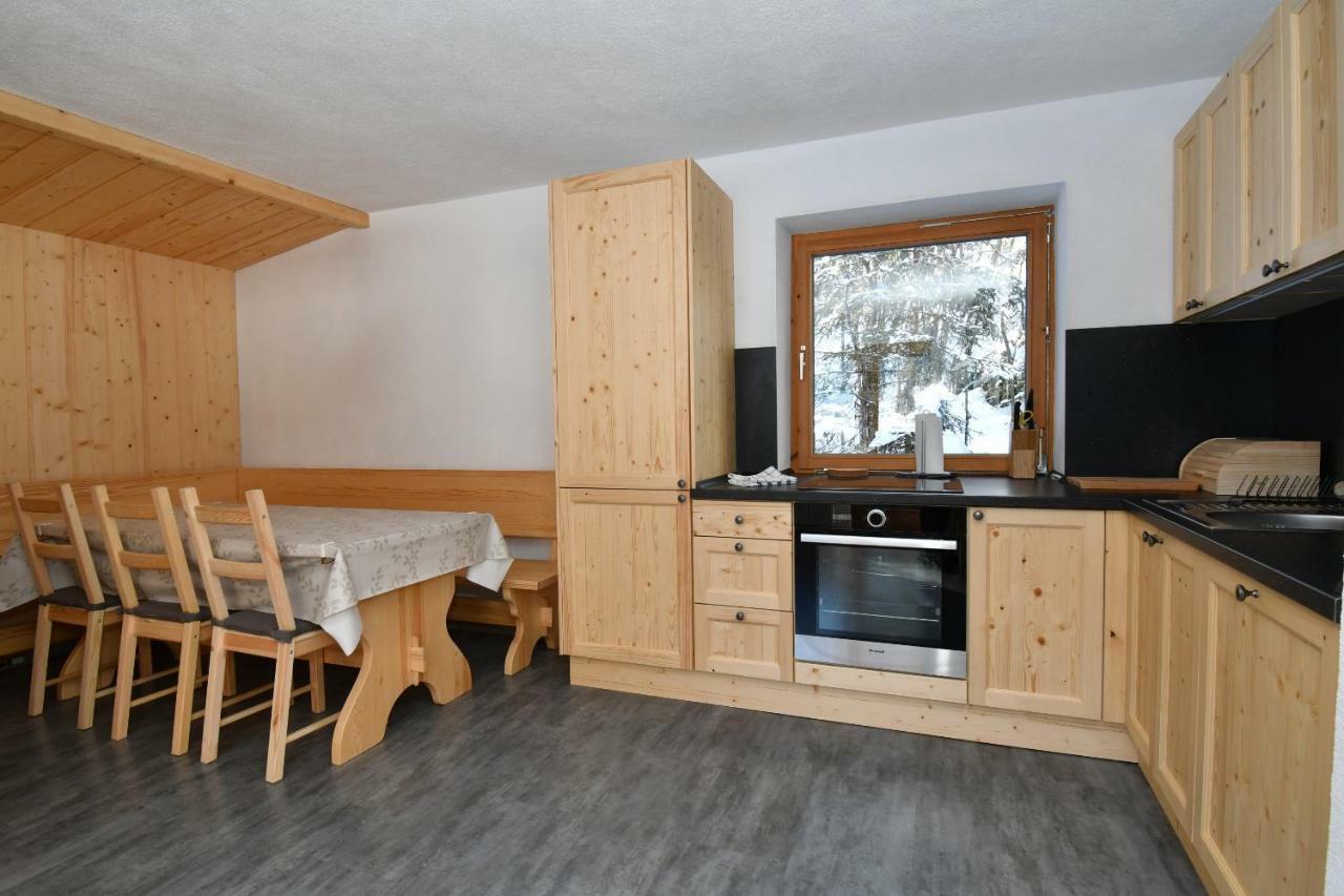 Ferienwohnung Haus Hubertus St. Leonhard im Pitztal Exterior foto
